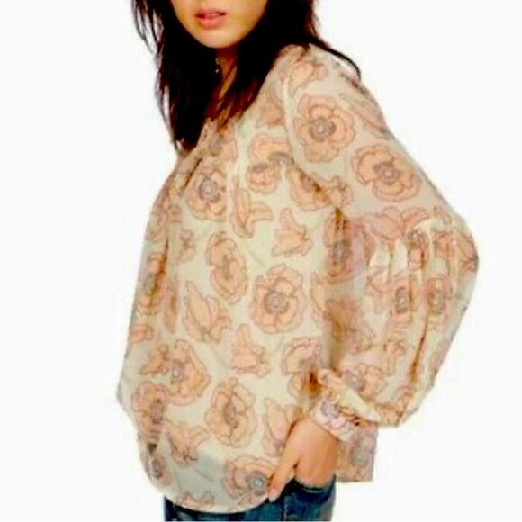 Lucky Brand Exploded Floral, chiffon pheasant top. - Picture 1 of 6
